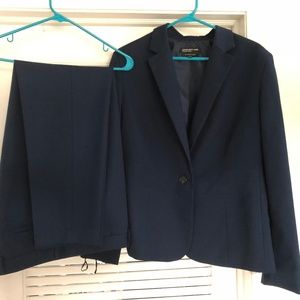 Jones of New York Women's Suit